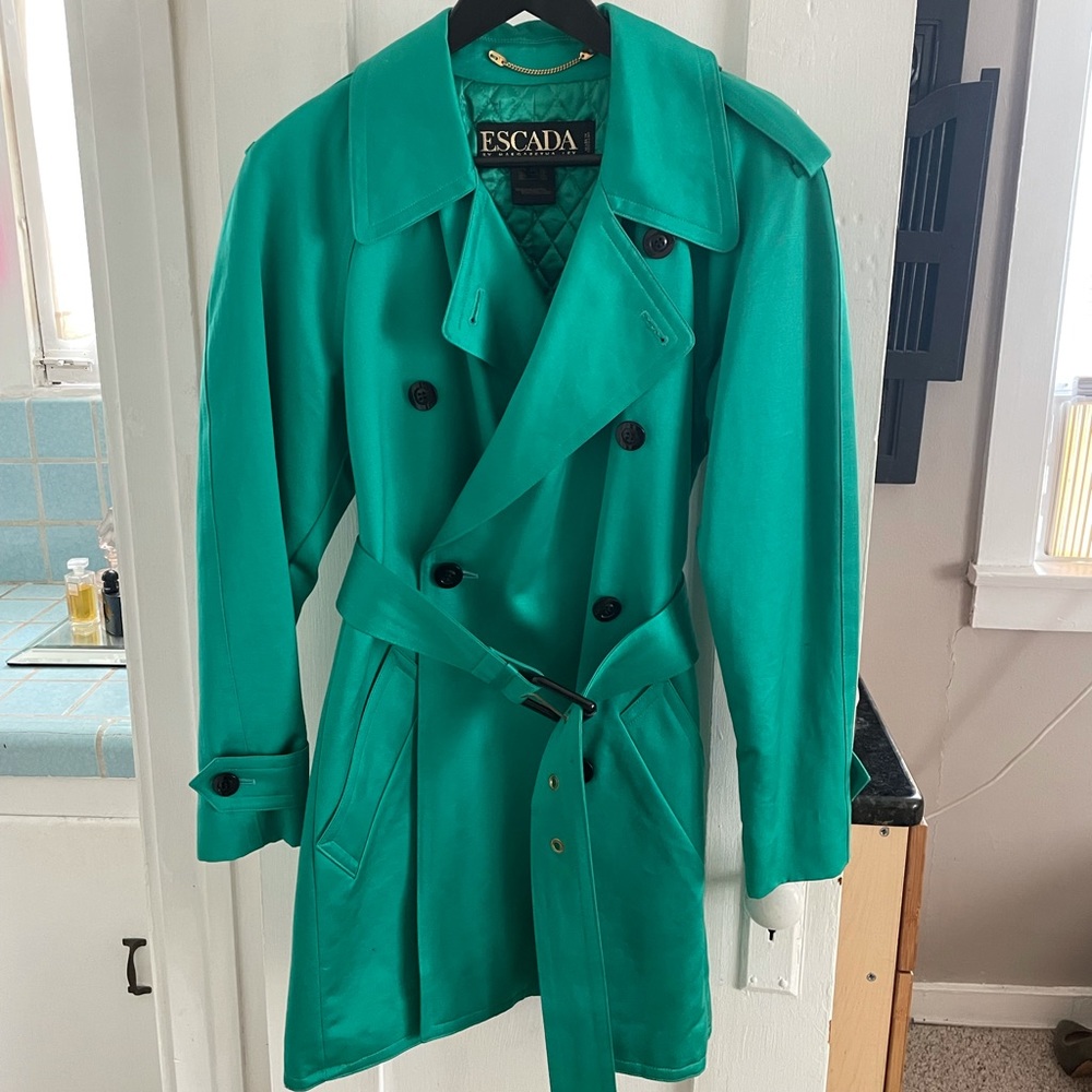 ESCADA trench in the most beautiful jewel tone